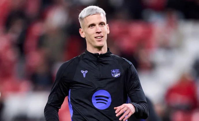 Mundo Deportivo revela que Flick probó ayer con Koundé y Olmo de falso nueve