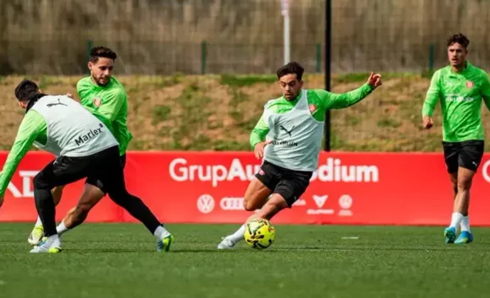 Blind sigue al margen por molestias y Fran Beltrán gestiona las cargas