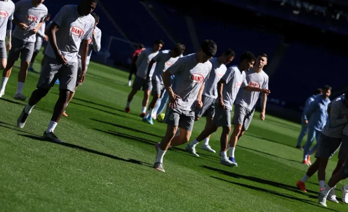 Javi Puado, única baja en la sesión previa