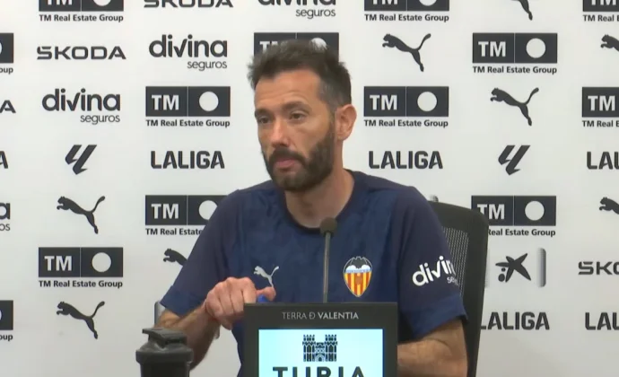 Corberán, sobre Núñez, Saravia, Rafa Mir, Valera, el Elche y el objetivo del club