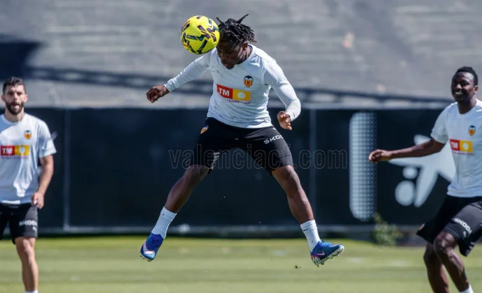 El Valencia retoma el trabajo sin Cömert ni los otros cinco lesionados