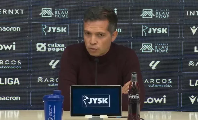 Luis Castro analiza el triunfo y habla de Raghouber, Iván Romero, Espí, Dela, Etta Eyong y Arriaga