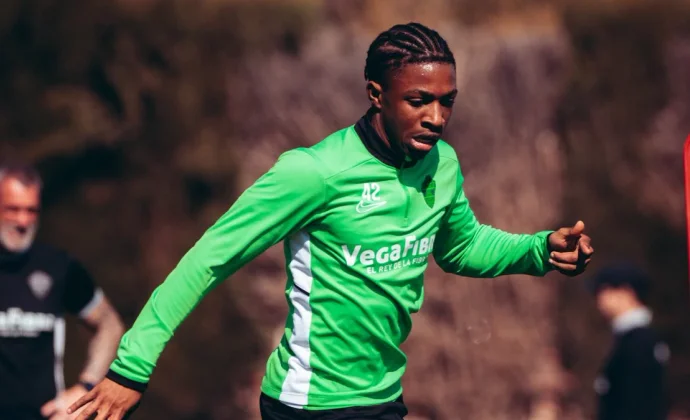 El Elche vuelve al trabajo pendientes de Aguado, Diangana, Adam Boayar y Héctor Fort