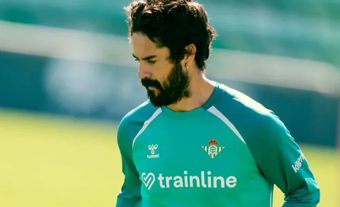 Los médicos evaluarán si Isco recibe el alta mañana o esperan una semana más