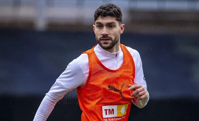 Unai Núñez y Hugo Duro se prueban parcialmente con el grupo