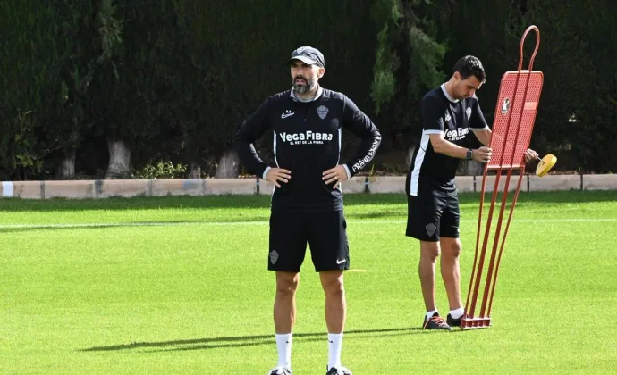 Aguado y Diangana repiten con el grupo y Sangaré sigue con molestias