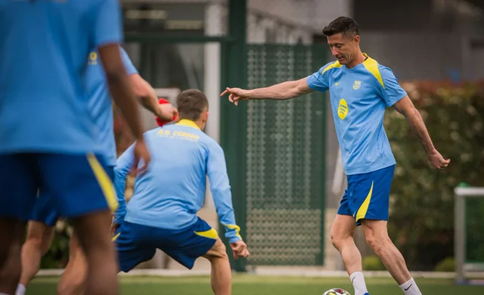 Fermín y Marc Bernal, al margen en la vuelta al trabajo del Barcelona