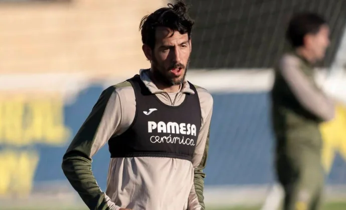 El Villarreal se ejercita sin los tres lesionados y pendientes del alta de Thomas