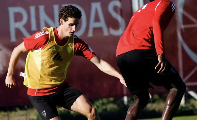 Nyland vuelve al grupo y Luis García solo tiene dos bajas