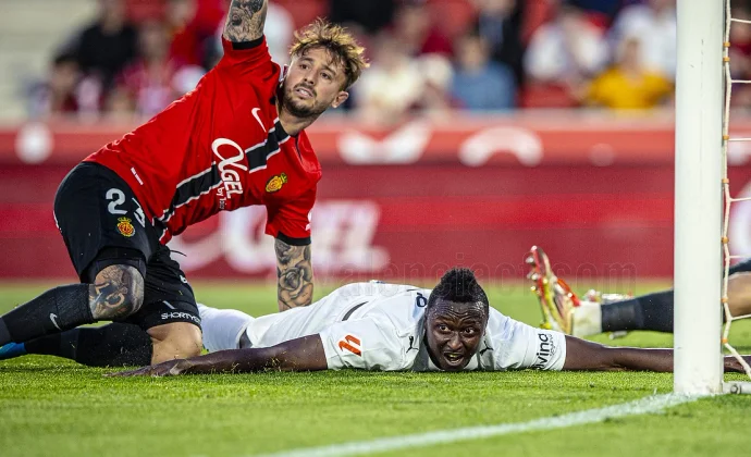 Mallorca y Valencia firman tablas al borde del abismo