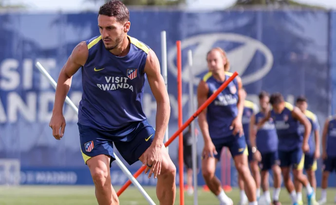 Giménez, Hancko, Lookman y Sorloth, al margen en la vuelta de Ruggeri