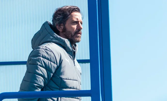 Quique podría necesitar más centímetros para recibir al Pirata en Mendizorroza