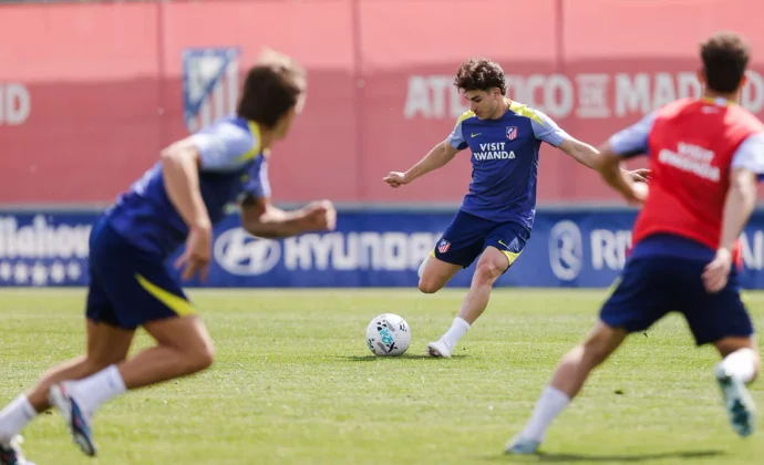 Sorloth y Hancko vuelven al grupo. Lookman y Giménez, fuera