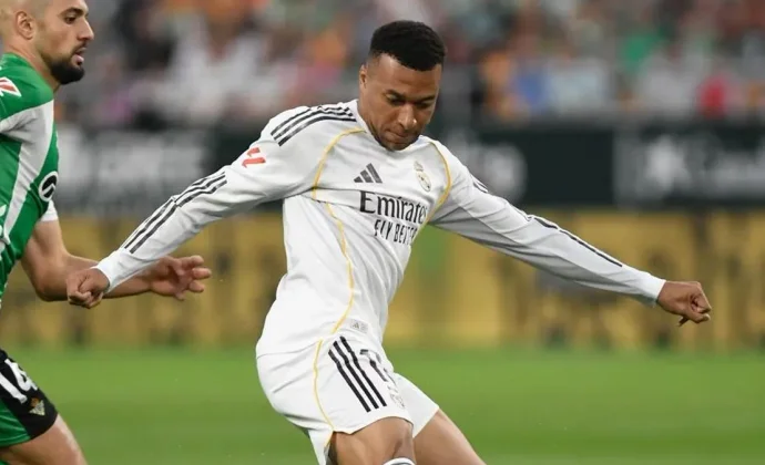 El primer diagnóstico de Mbappé revela una sobrecarga