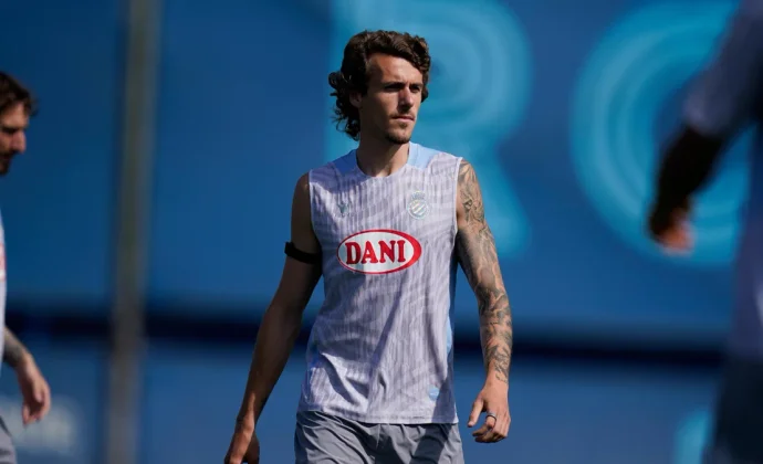 El Espanyol avanza en su preparación con la única baja de Puado