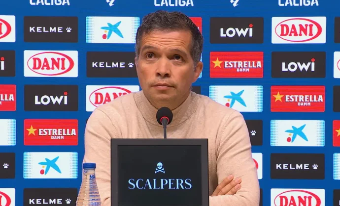 Luis Castro analiza el empate y habla de Olasagasti, Moreno y la entrada de Carlos Álvarez, Etta, Arriaga, Tay y Losada