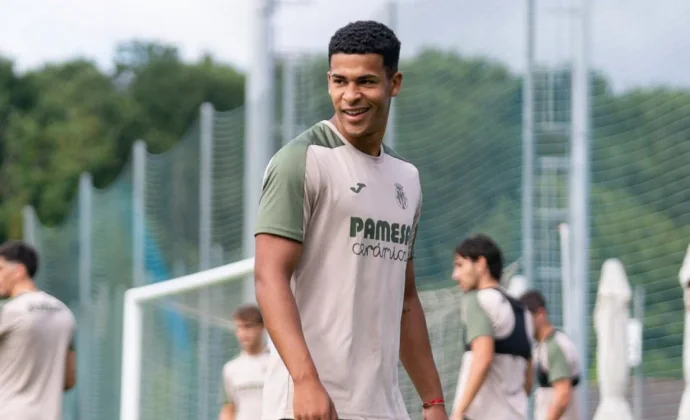 Mouriño se suma al trabajo grupal y Buchanan repite con normalidad