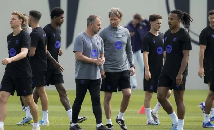 Mundo Deportivo revela el once ensayado por Flick para Pamplona