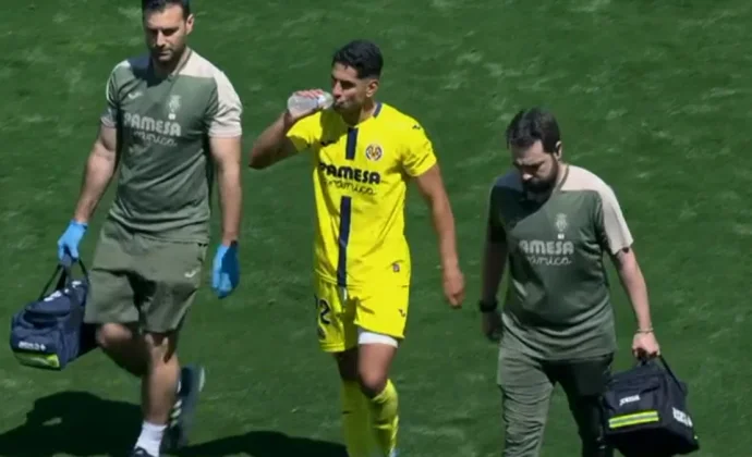Ayoze, sustituido por fatiga muscular