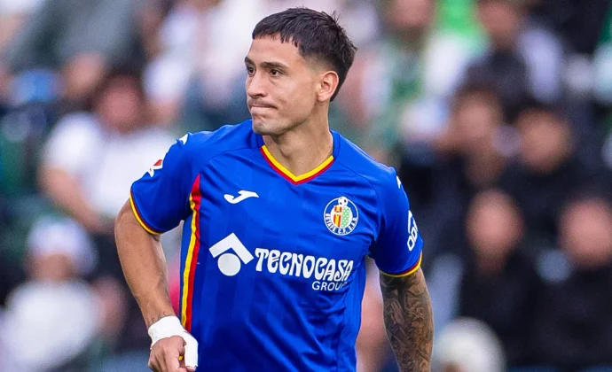 Satriano se pierde la visita de Osasuna por acumulación de tarjetas