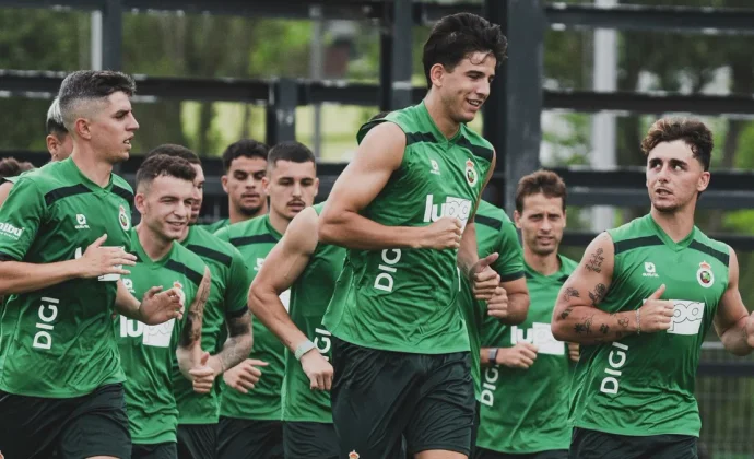 El Racing avanza en su pretemporada sin Salinas, Puerta ni Guliashvili