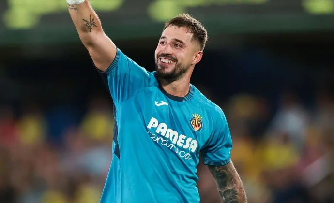 El Mallorca inicia contactos con el Villarreal por Arnau Tenas