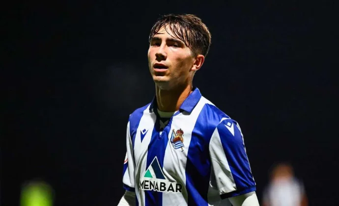 El Deportivo Alavés negocia el fichaje de Mikel Rodríguez