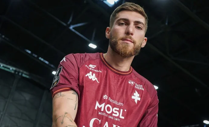 El Rayo Vallecano llega a un acuerdo con Giorgi Tsitaishvili, que estaba sin equipo