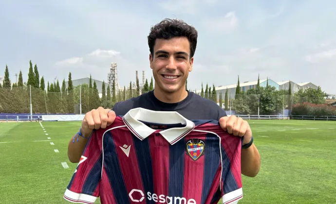 El Levante inscribe a Manu Sánchez a tiempo