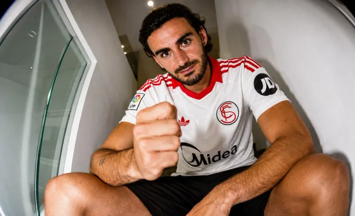 Juan Iglesias se apodera del brazalete en Nervión