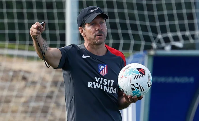 Simeone recupera a Lookman para su once ensayado, pero tiene dudas en el centro del campo