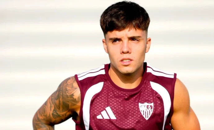 Luis García abre la puerta a utilizar a Julio Díaz como extremo