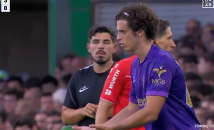 Morcillo impulsa la reacción tardía del Elche