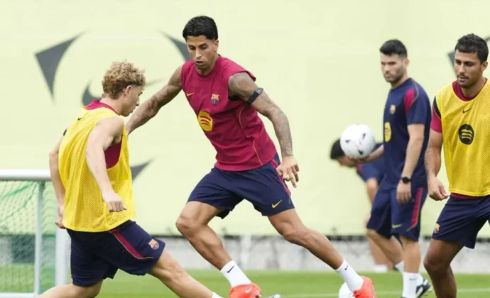 Mundo Deportivo sitúa a Cancelo en el once por Xavi Espart en Mestalla