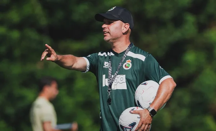 José Alberto entra en pánico central