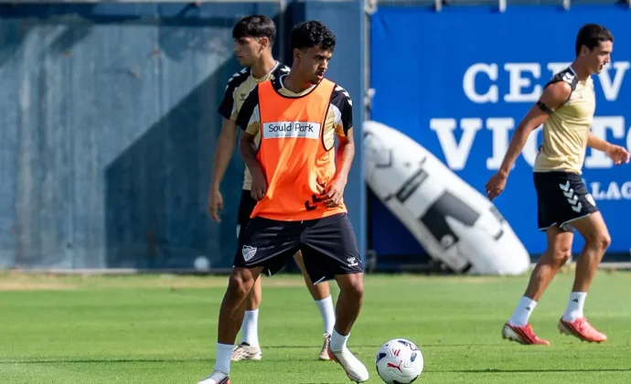 Radio Marca Málaga destaca el nivel de Aznou en los entrenamientos