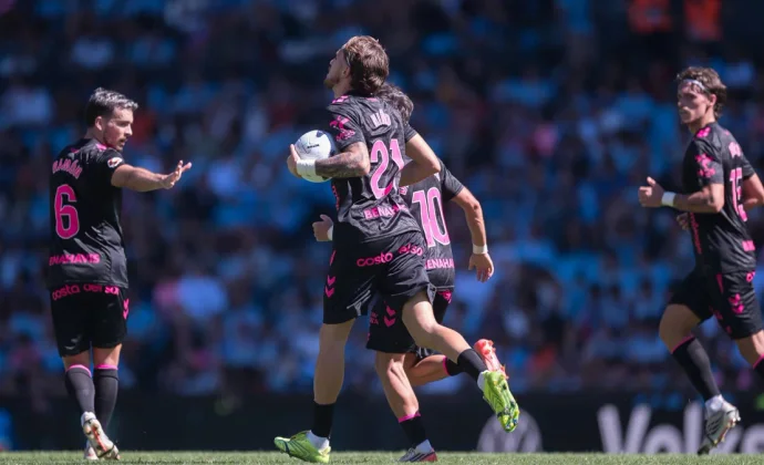 Niño vuelve con gol y pone a Chupete sobre aviso