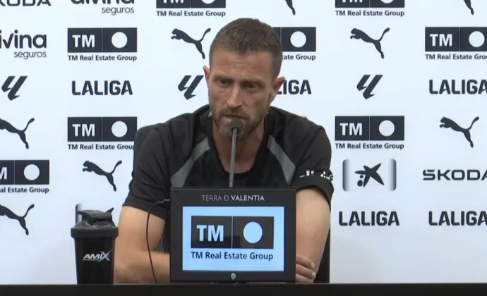 Óscar Sánchez valora la oportunidad y habla de Braulio, Rioja, Guido, Tàrrega, su idea de juego y el Alavés