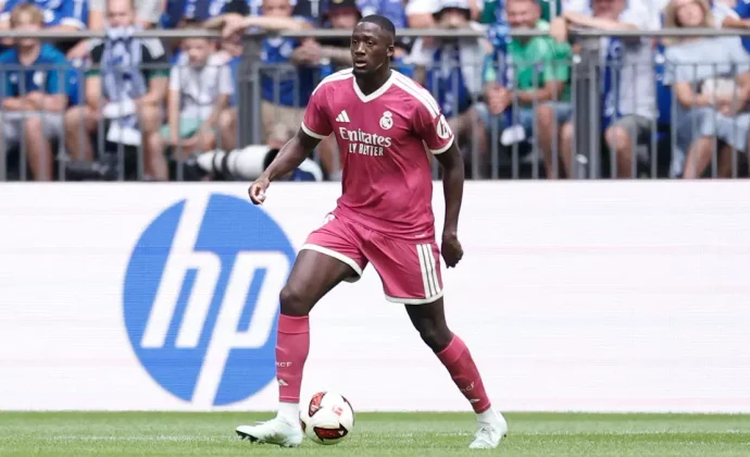 Marca y As ven a Konaté iniciando su cuarto partido en dos semanas