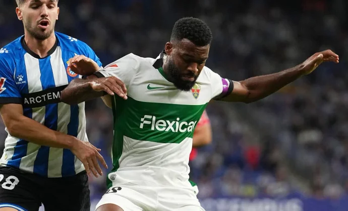 Lemar se remanga para hacerse sitio