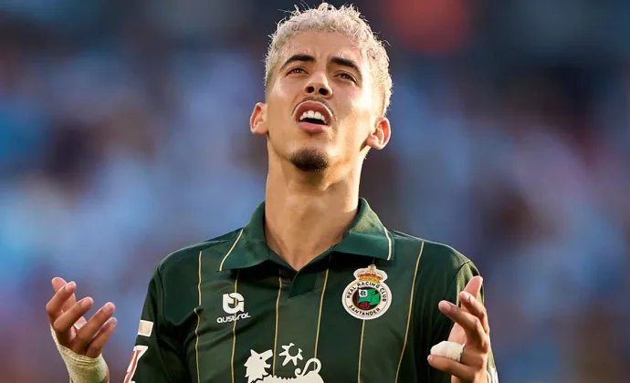El Racing catapulta a Zabiri