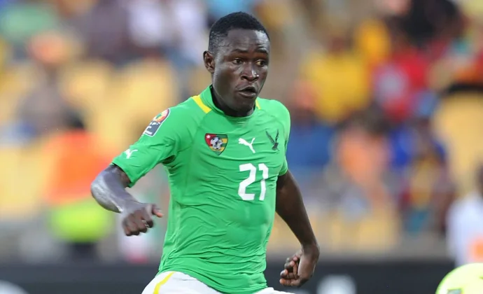 Djené se viste de mediocentro con Togo y regresa con días de descanso