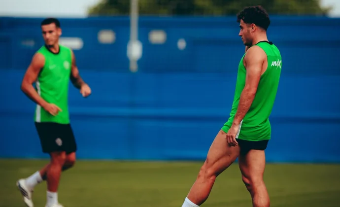 El Elche avanza ante el Celta con Revivo de vuelta y pendientes de Sangaré, Josan y Cepeda