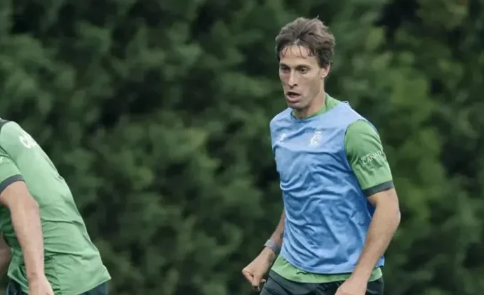 José Alberto medita un cambio de posiciones para Canales y Pablo García