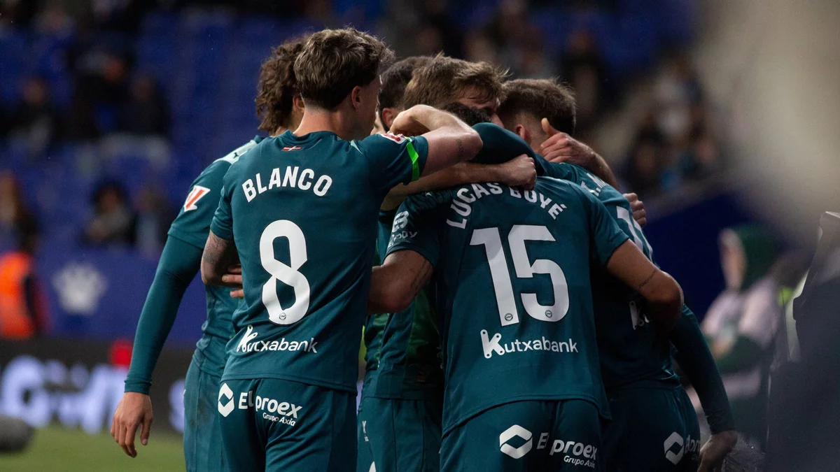 El frío de Vitoria congela Cornellà