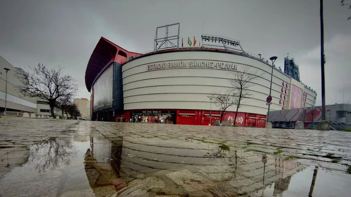 El Sevilla - Girona se suspende por inclemencias meteorológicas
