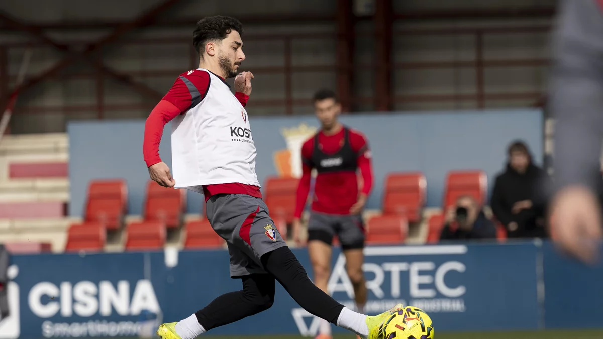 Moncayola y Boyomo, bajas en la vuelta al trabajo en Tajonar