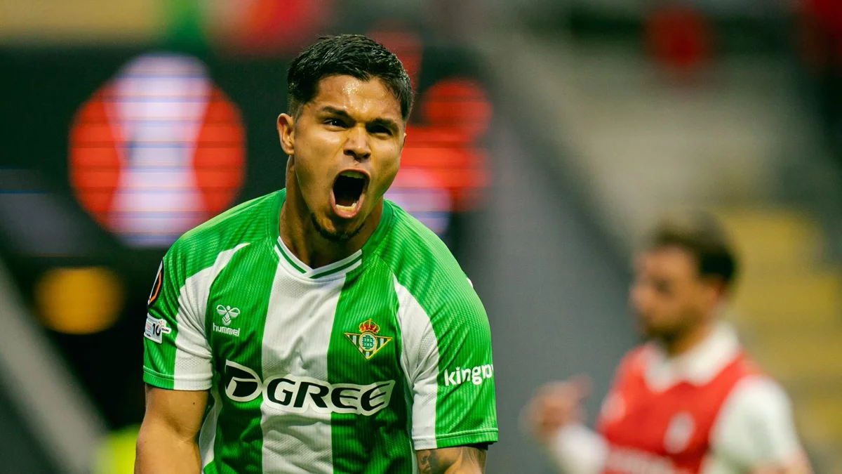 ¡Empata Cucho de penalti!