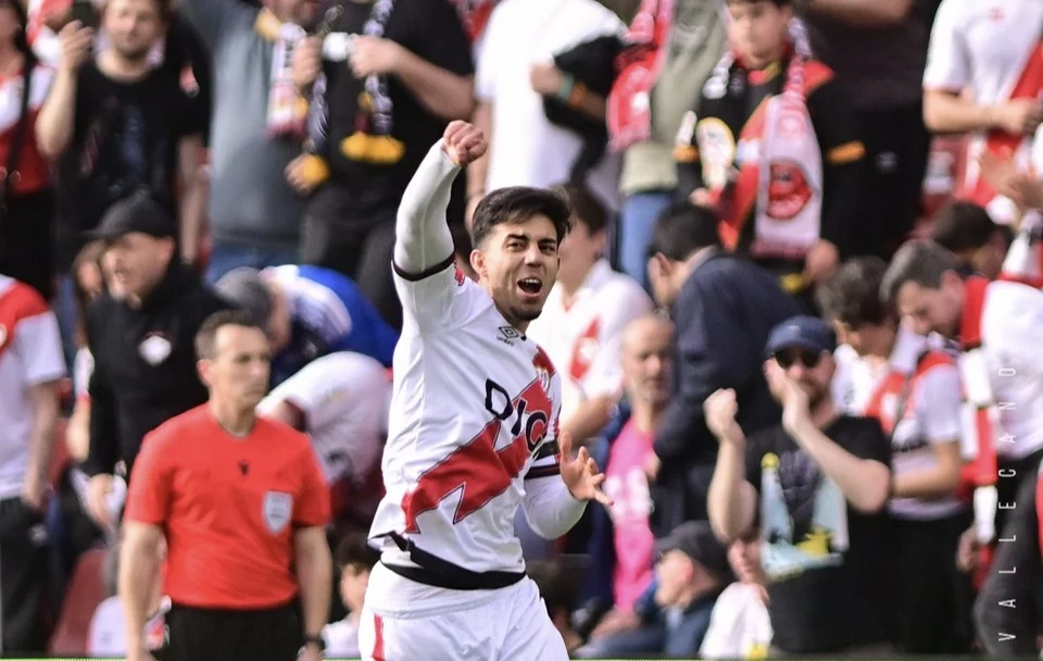 El Rayo vence cómodamente