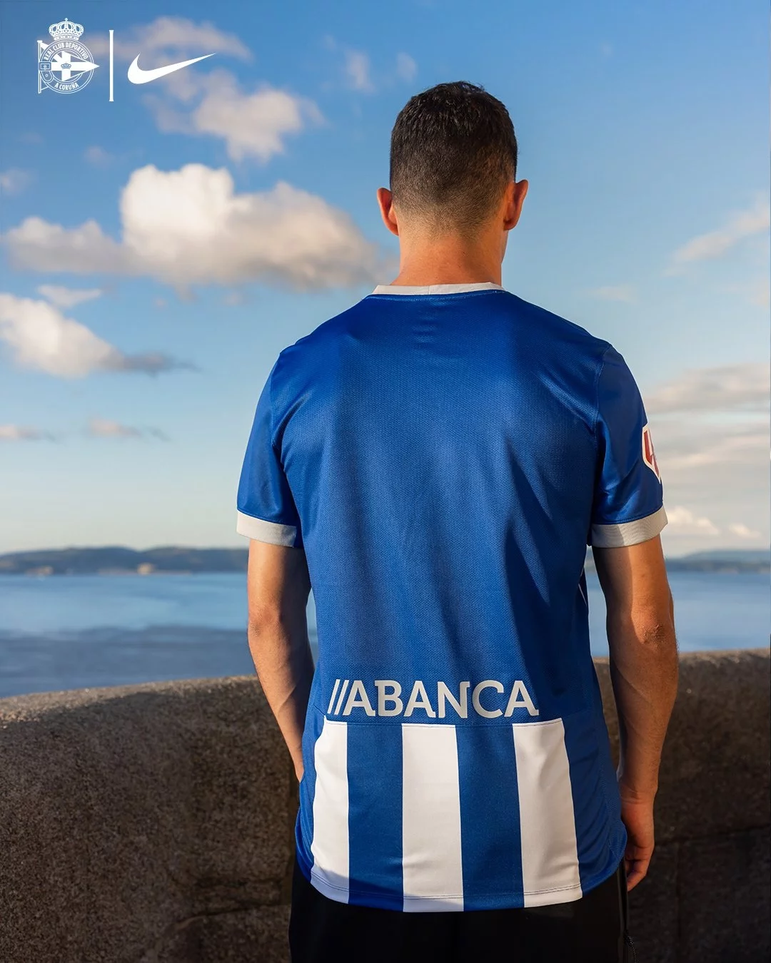 El Deportivo presenta su primera equipación para la temporada 26/27 ...